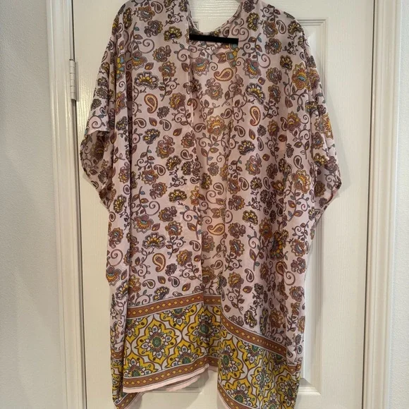 CoverUps Kimonos Bundle plus size approximately 2X - 4X sewn closed side vents - Picture 2 of 4